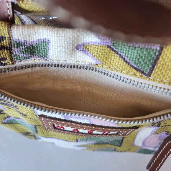 Marni Large Tote "EUC" - Picture 10 of 16